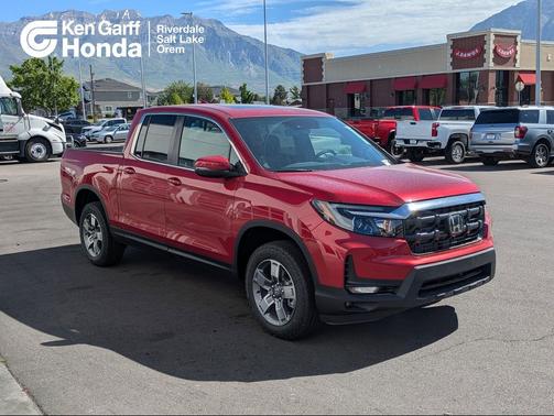 Radiant Red Metallic II 2026 Honda Ridgeline RTL