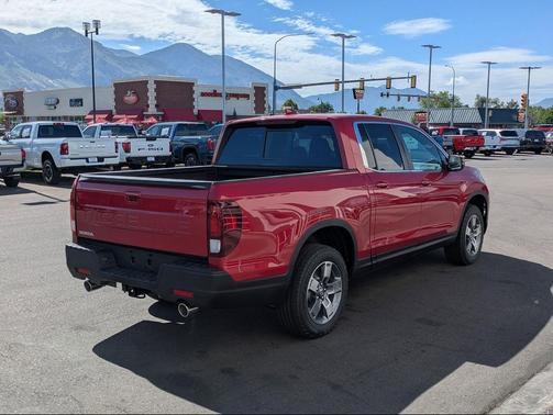 Radiant Red Metallic II 2026 Honda Ridgeline RTL