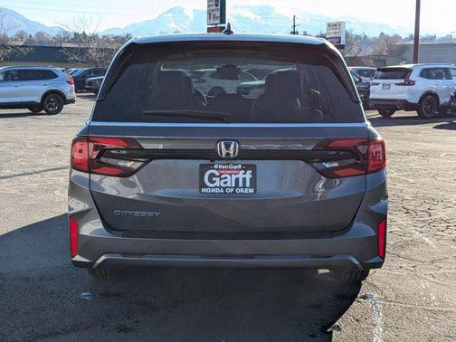 Modern Steel Metallic 2026 Honda Odyssey EX-L