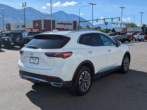 Summit White 2024 Buick Envision Preferred AWD