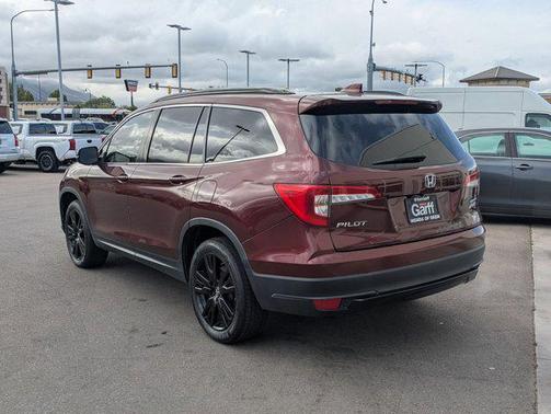 Deep Scarlet Pearl 2022 Honda Pilot AWD Special Edition