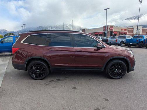 Deep Scarlet Pearl 2022 Honda Pilot AWD Special Edition