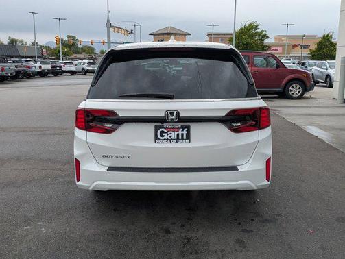 Platinum White Pearl 2026 Honda Odyssey EX-L