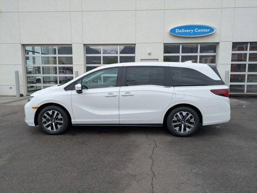 Platinum White Pearl 2026 Honda Odyssey EX-L