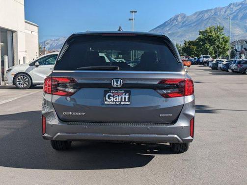 Modern Steel Metallic 2026 Honda Odyssey Touring