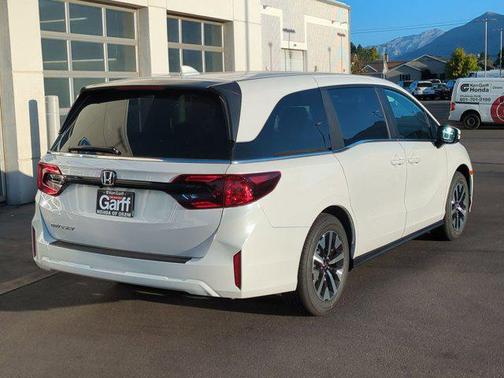 Platinum White Pearl 2026 Honda Odyssey EX-L