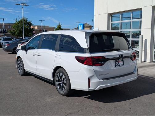 Platinum White Pearl 2026 Honda Odyssey EX-L