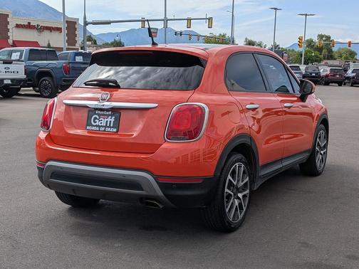 Arancio (Orange) 2016 FIAT 500X Trekking Plus