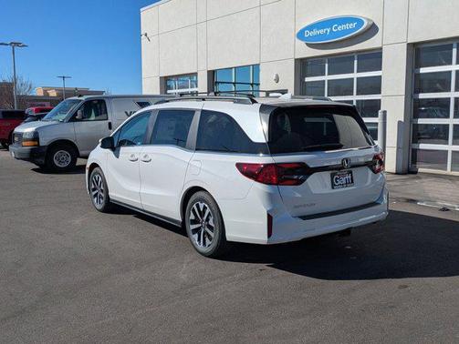 Platinum White Pearl 2026 Honda Odyssey EX-L