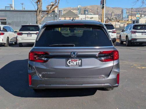 Modern Steel Metallic 2026 Honda Odyssey EX-L