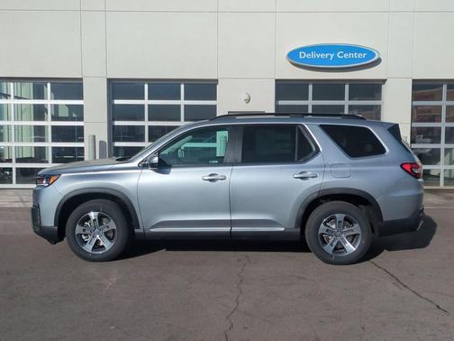 Solar Silver Metallic 2026 Honda Pilot EX-L
