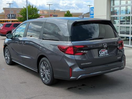Modern Steel Metallic 2026 Honda Odyssey Touring