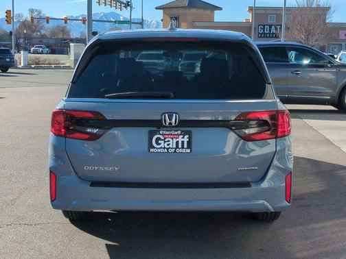 Sonic Gray Pearl 2026 Honda Odyssey Touring