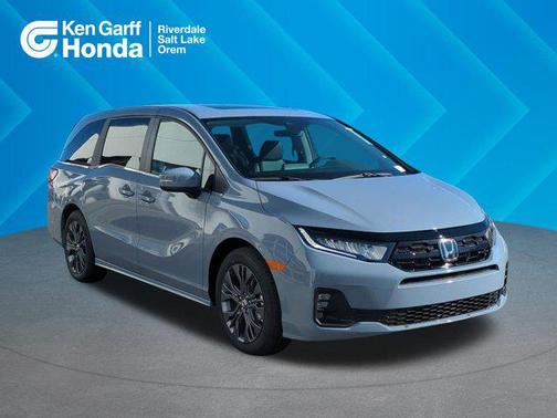 Sonic Gray Pearl 2026 Honda Odyssey Touring