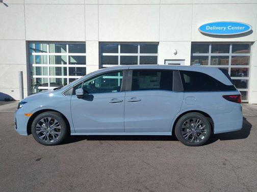Sonic Gray Pearl 2026 Honda Odyssey Touring