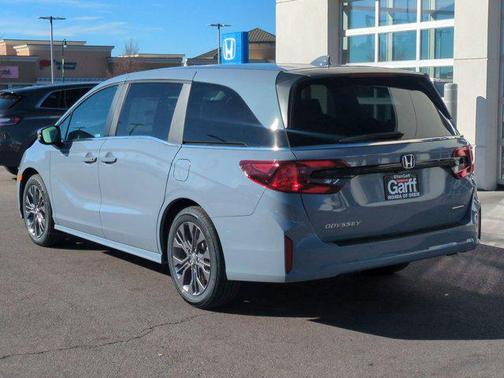 Sonic Gray Pearl 2026 Honda Odyssey Touring