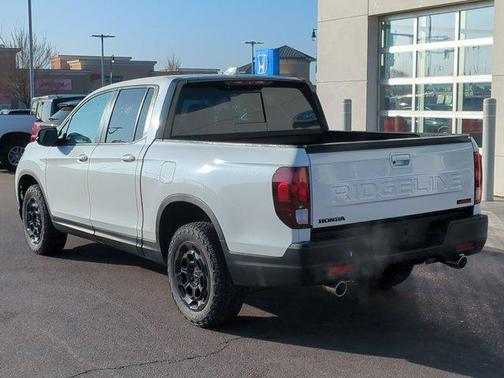Platinum White Pearl 2026 Honda Ridgeline TrailSport+