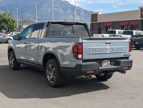 Sonic Gray Pearl 2026 Honda Ridgeline TrailSport