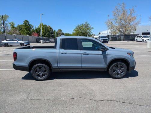 Sonic Gray Pearl 2026 Honda Ridgeline TrailSport