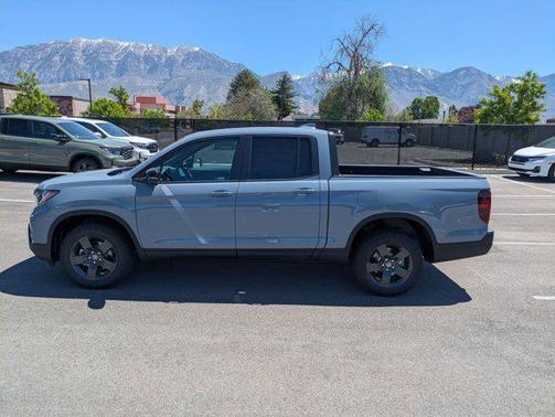 Sonic Gray Pearl 2026 Honda Ridgeline TrailSport