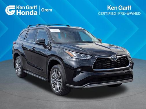 Midnight Black Metallic 2021 Toyota Highlander Hybrid Platinum