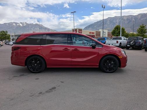 Radiant Red Metallic II 2025 Honda Odyssey Sport-L