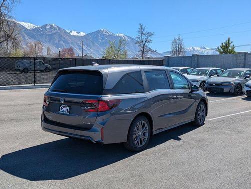 Modern Steel Metallic 2026 Honda Odyssey Touring