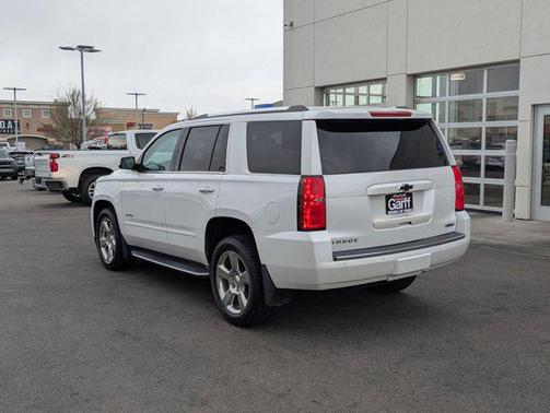 Iridescent Pearl Tricoat 2017 Chevrolet Tahoe Premier