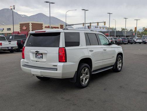 Iridescent Pearl Tricoat 2017 Chevrolet Tahoe Premier