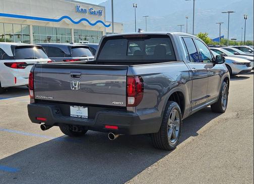 Modern Steel Metallic 2023 Honda Ridgeline