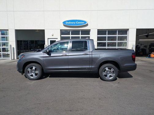 Modern Steel Metallic 2026 Honda Ridgeline RTL