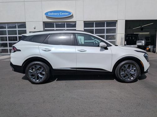 Snow White Pearl 2023 Kia Sportage Hybrid SX-Prestige