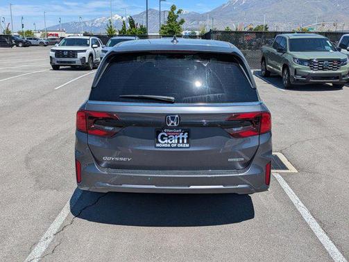 Modern Steel Metallic 2026 Honda Odyssey Touring