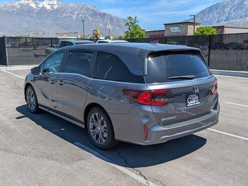 Modern Steel Metallic 2026 Honda Odyssey Touring