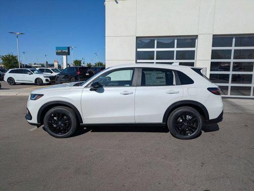 Platinum White Pearl 2026 Honda HR-V AWD Sport