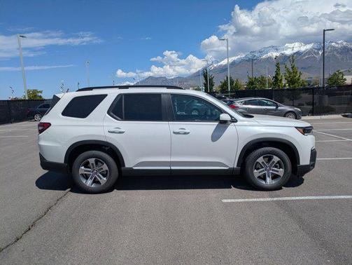 Platinum White Pearl 2026 Honda Pilot EX-L