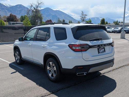 Platinum White Pearl 2026 Honda Pilot EX-L