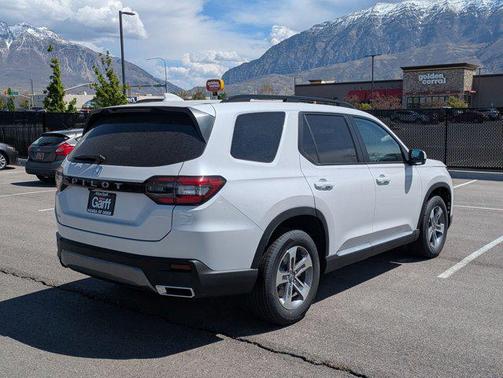 Platinum White Pearl 2026 Honda Pilot EX-L