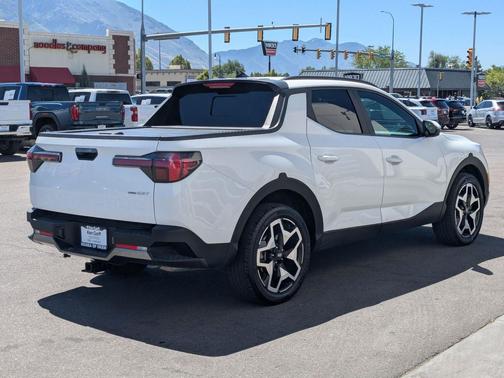 Ice White 2022 Hyundai SANTA CRUZ Limited