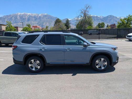 Sonic Gray Pearl 2026 Honda Pilot EX-L