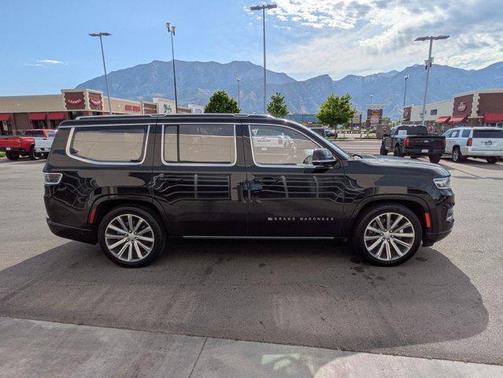 Diamond Black Crystal Pearlcoat 2023 Jeep Grand Wagoneer Series II 4x4