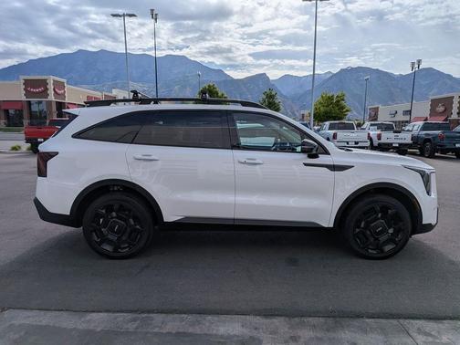 Glacial White Pearl 2024 Kia Sorento EX