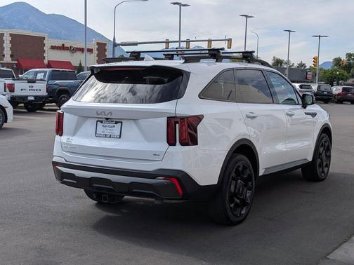 Glacial White Pearl 2024 Kia Sorento EX
