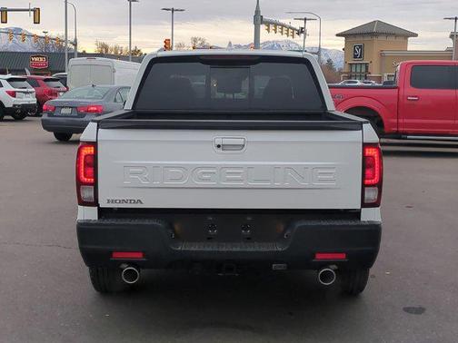 Platinum White Pearl 2026 Honda Ridgeline RTL