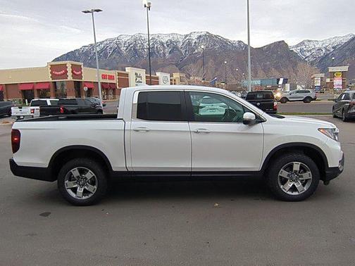 Platinum White Pearl 2026 Honda Ridgeline RTL