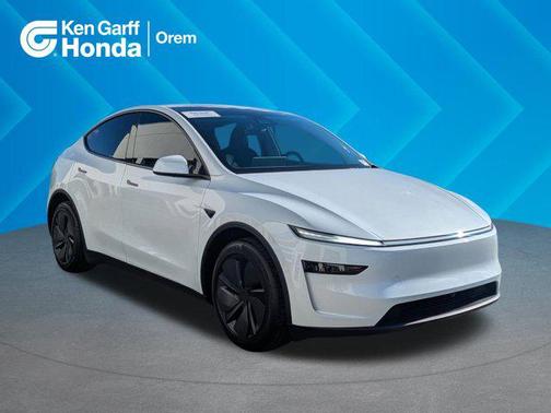 Pearl White Multi-Coat 2026 Tesla Model Y Long Range Launch Series