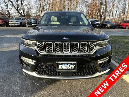 2022 Jeep Grand Cherokee Summit 4x4