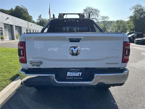 2019 RAM 3500 Longhorn Crew Cab 4x4 64' Box