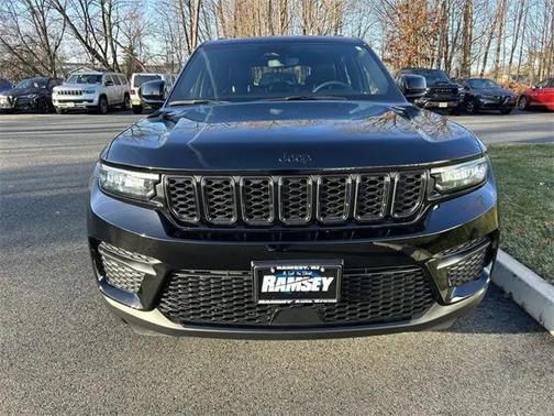 2023 Jeep Grand Cherokee Altitude 4x4