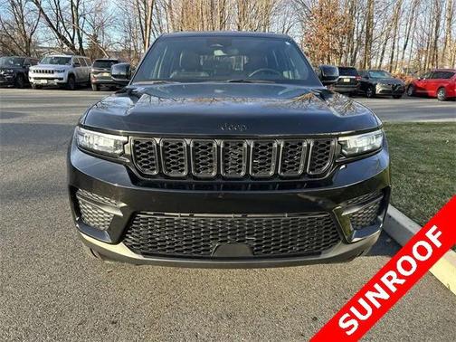 2022 Jeep Grand Cherokee Altitude 4x4